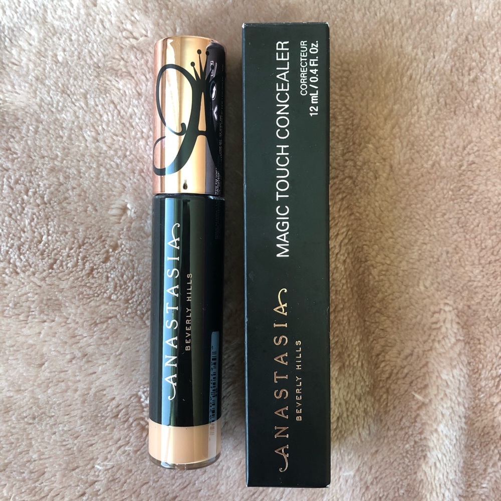 Anastasia Beverly Hills #15 Magic Touch Concealer NEW